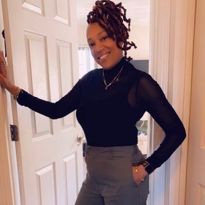 Meet your Posher, Hollen